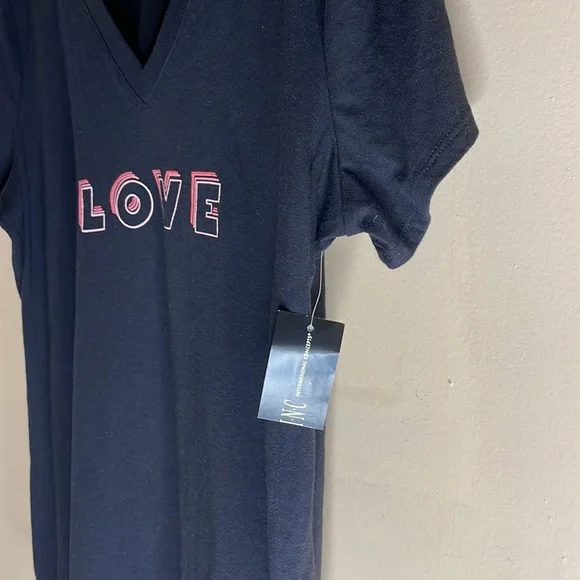 INC International Concepts Black Cotton Love
Graphic-Print T-Shirt Size Large - Picture 8 of 8